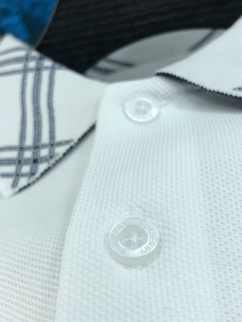 Minimalist Burberry T-Shirts 101844