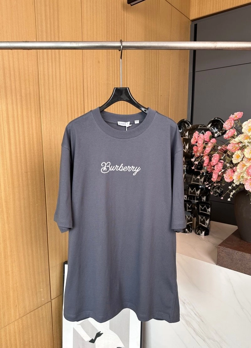 Unisex Burberry T-Shirts 99080