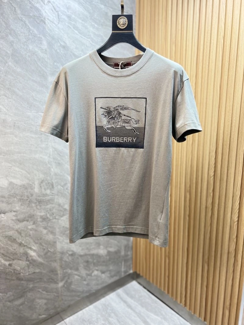 WellDesigned Burberry T-Shirts 101538