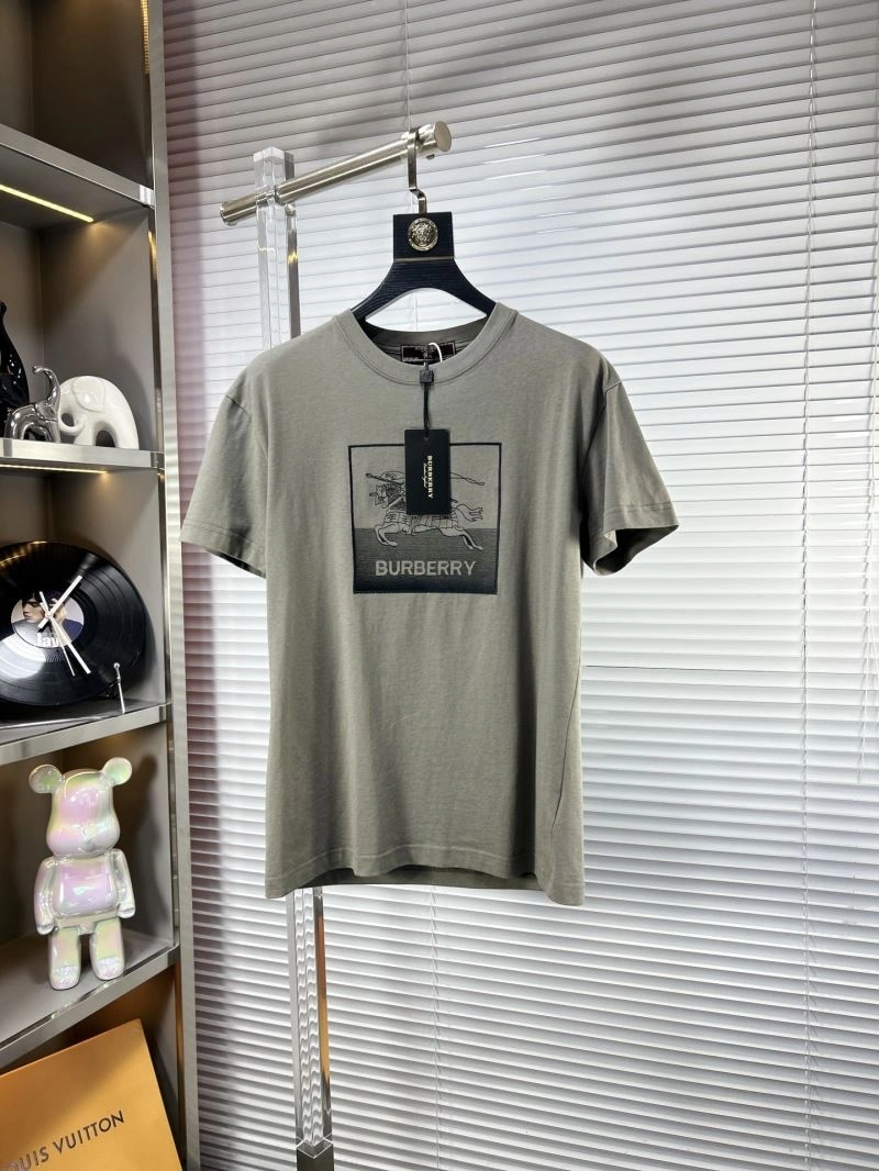 Burberry T-Shirts Durable 101481