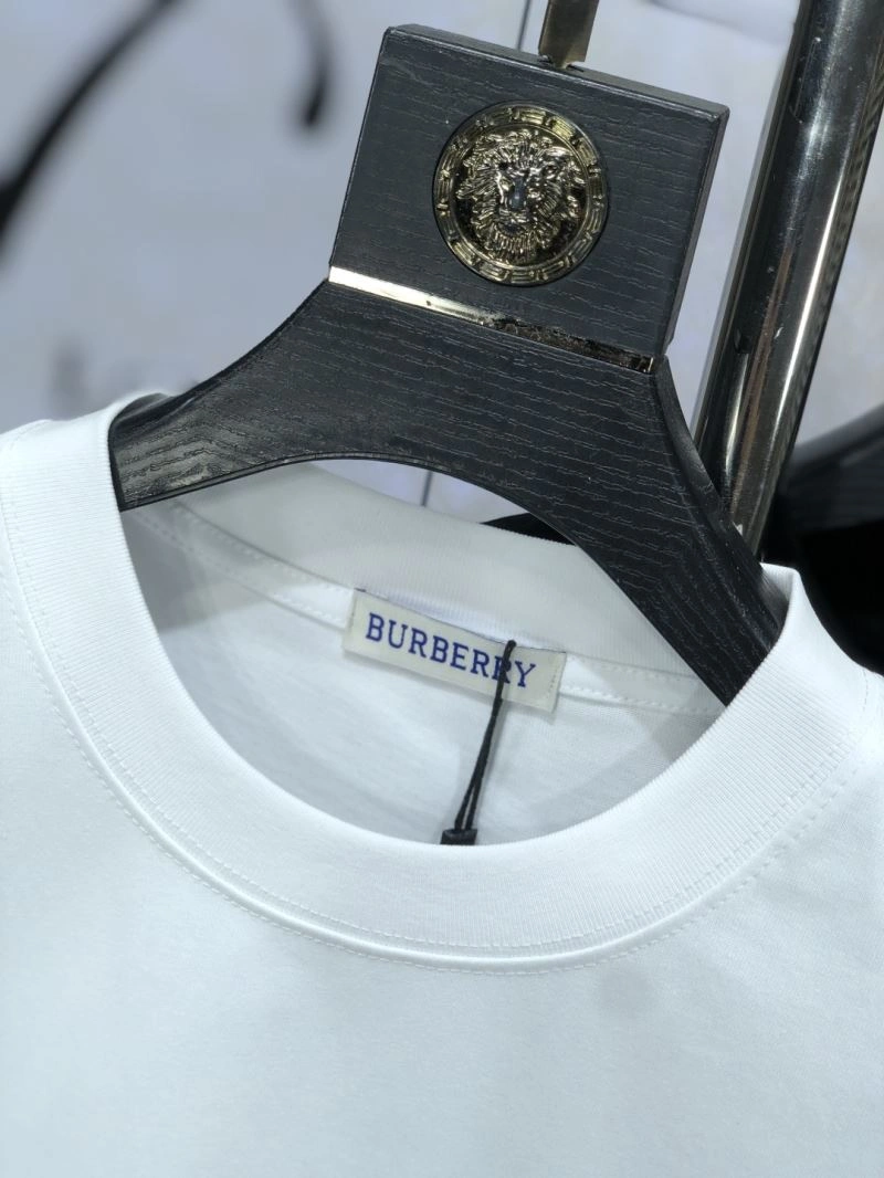 Burberry T-Shirts Durable 101358