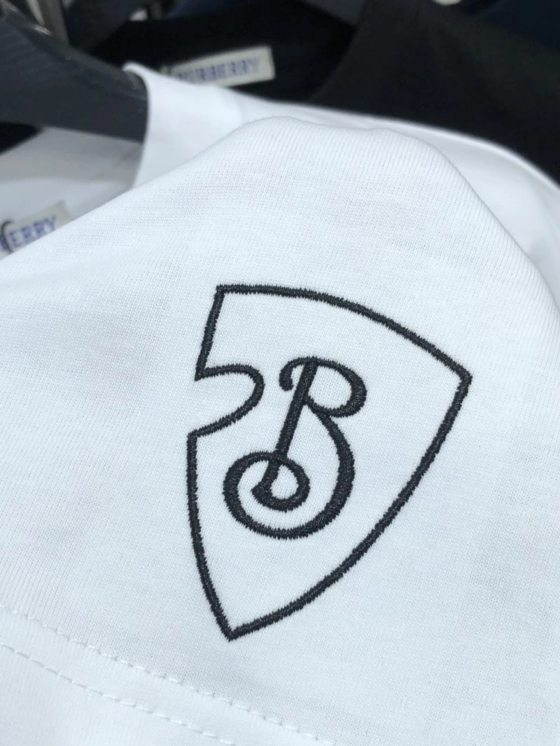 Burberry T-Shirts Contemporary 101357