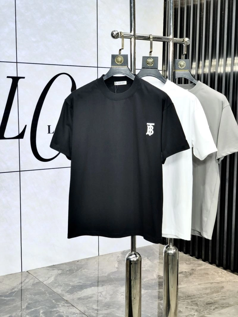 Versatile Burberry T-Shirts 101375