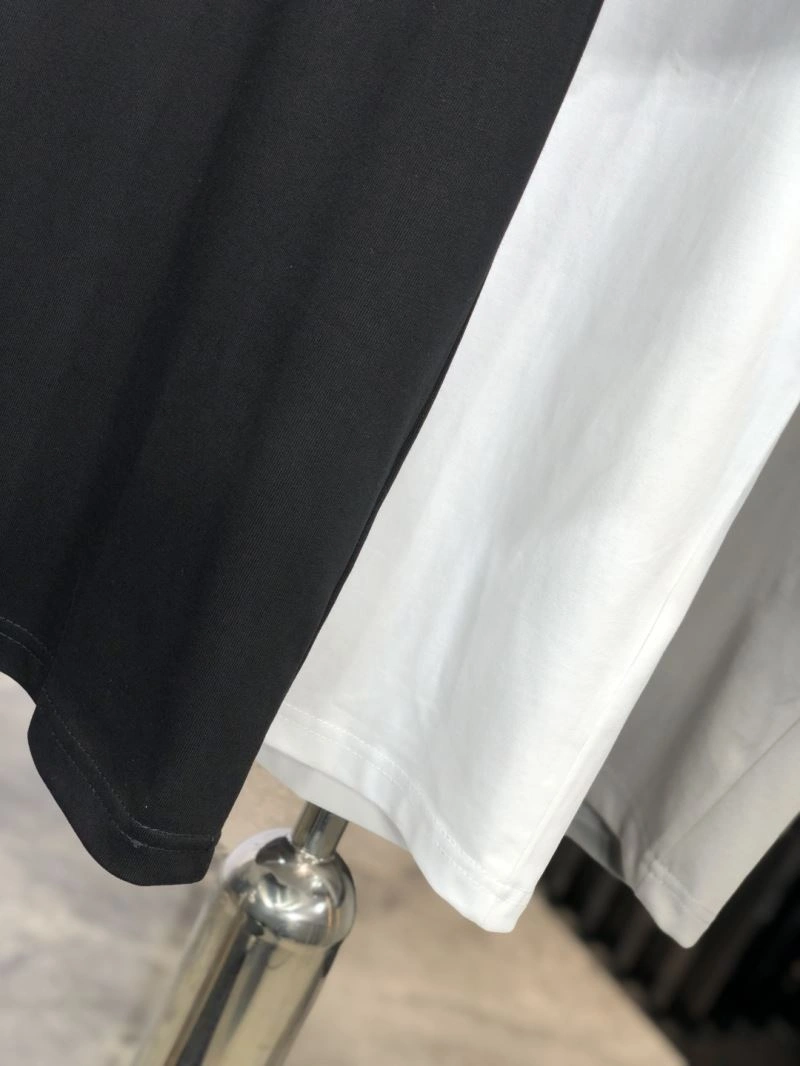 Versatile Burberry T-Shirts 101375