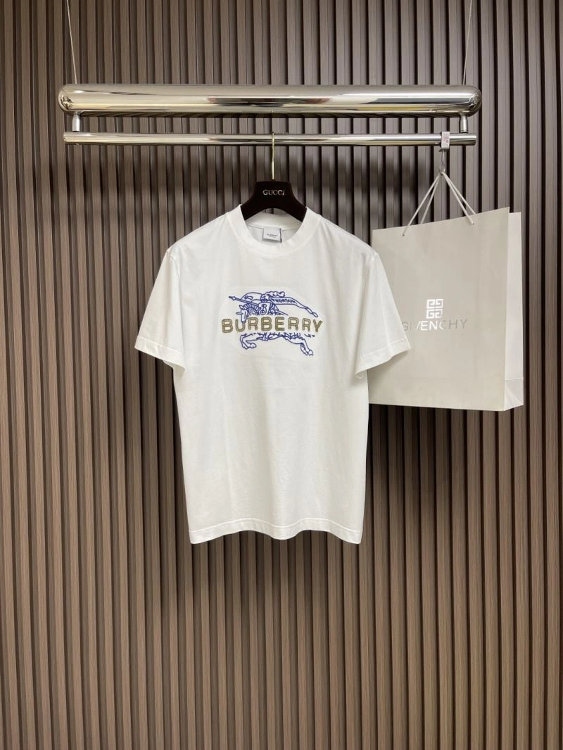 Burberry T-Shirts ModernLook 101348