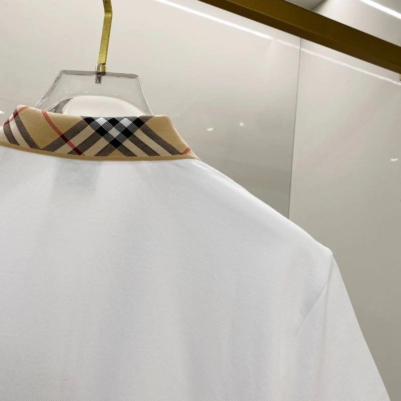 Versatile Burberry T-Shirts 101106