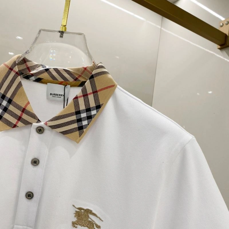 Versatile Burberry T-Shirts 101106