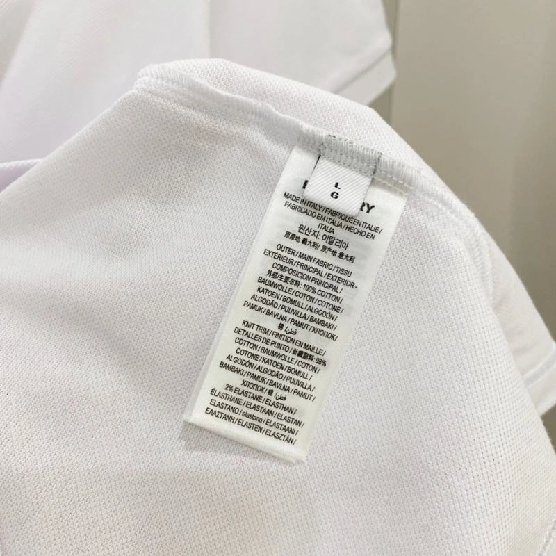 Versatile Burberry T-Shirts 101106