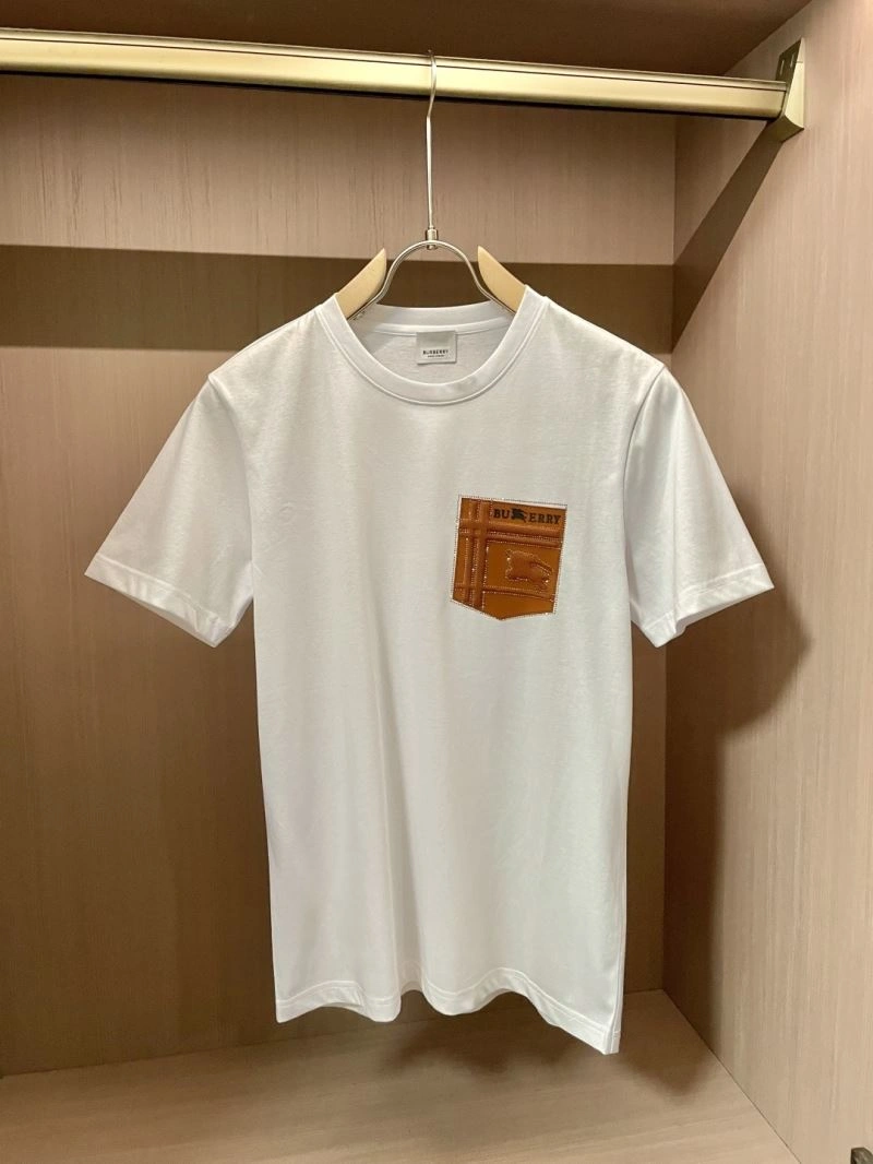 Sporty Burberry T-Shirts 101007