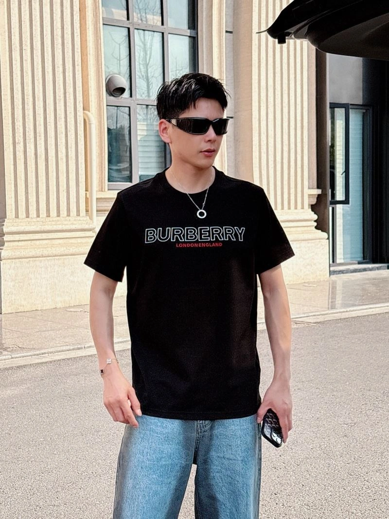 Burberry T-Shirts Sleek 100958