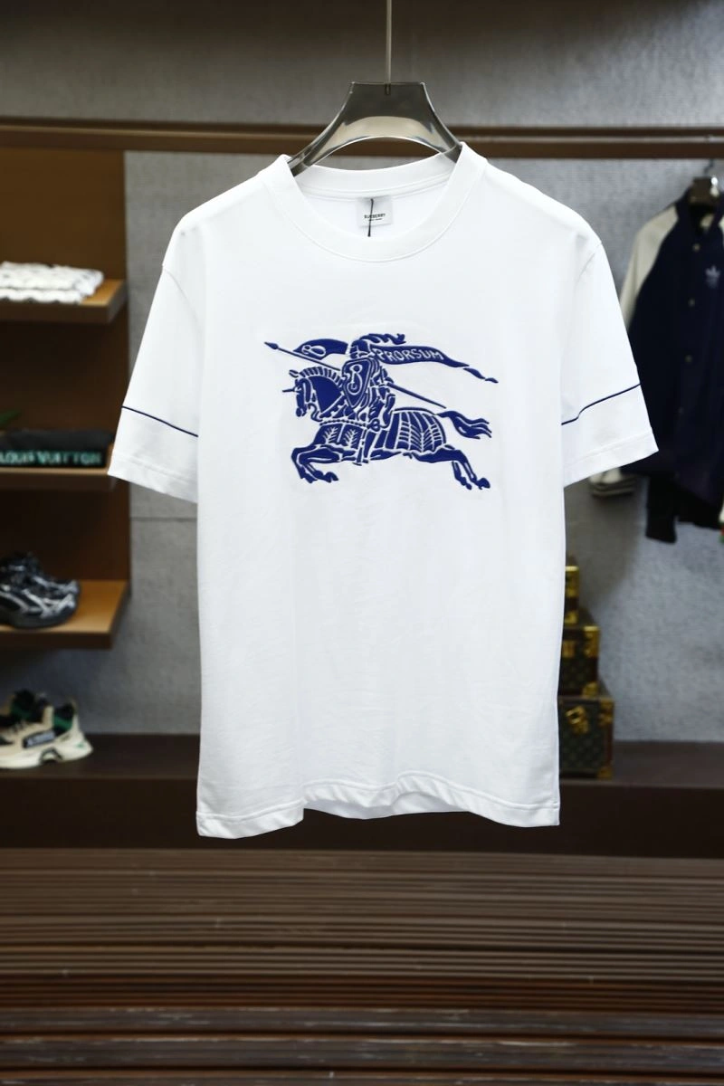 Minimalist Burberry T-Shirts 100876