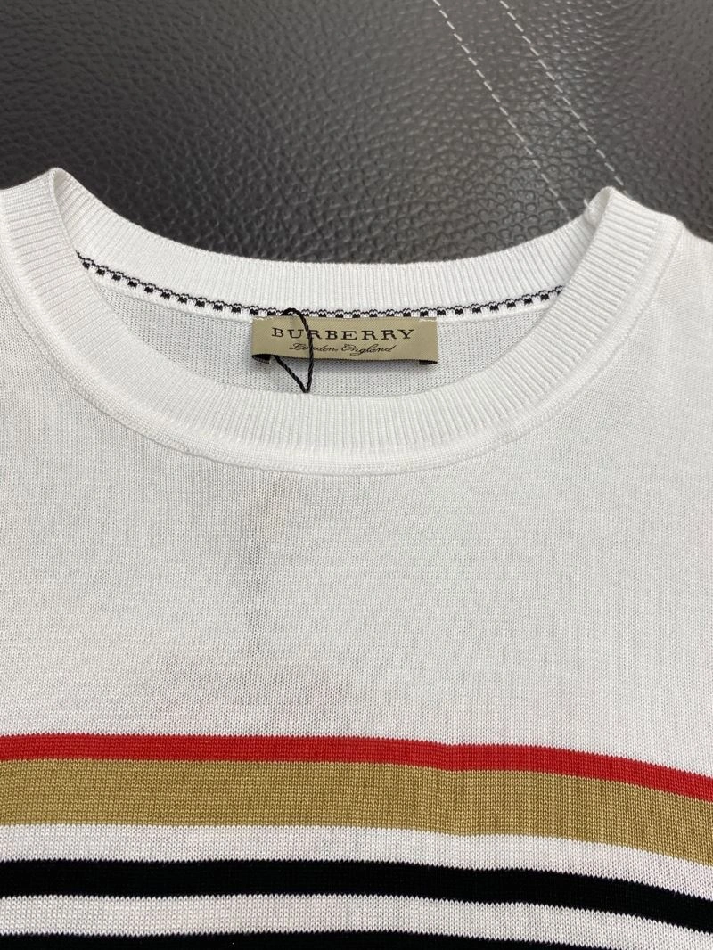 Burberry T-Shirts Snug 100874