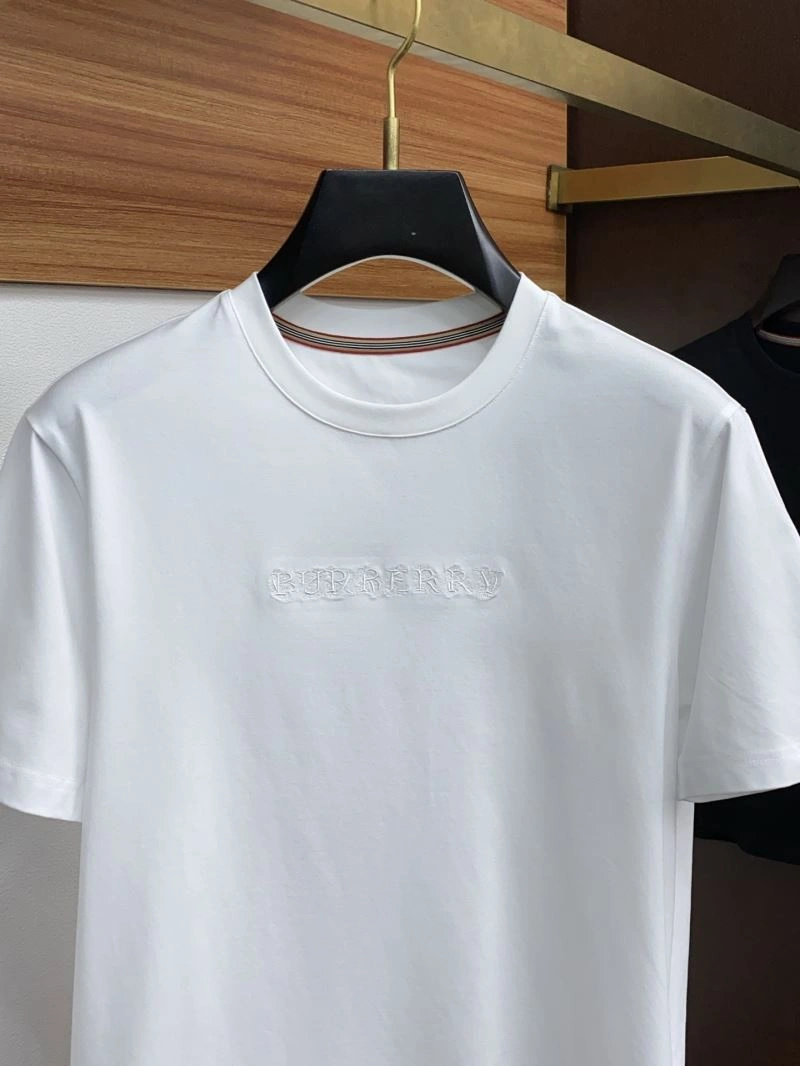 Minimalist Burberry T-Shirts 100559