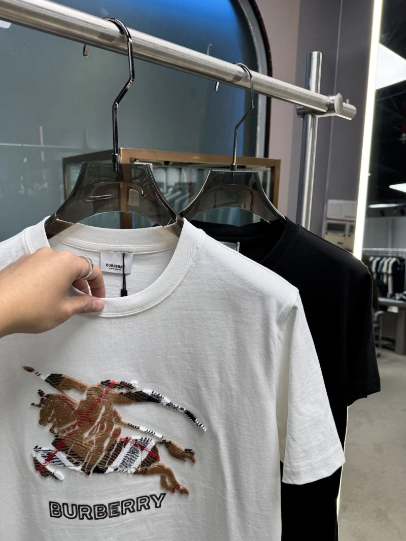 Burberry T-Shirts TechFriendly 100388