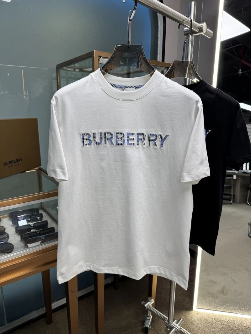 Burberry T-Shirts UrbanChic 100032