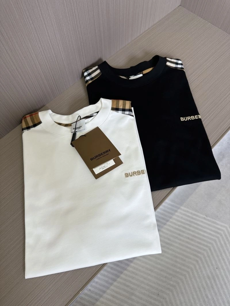 Burberry T-Shirts Durable 100025