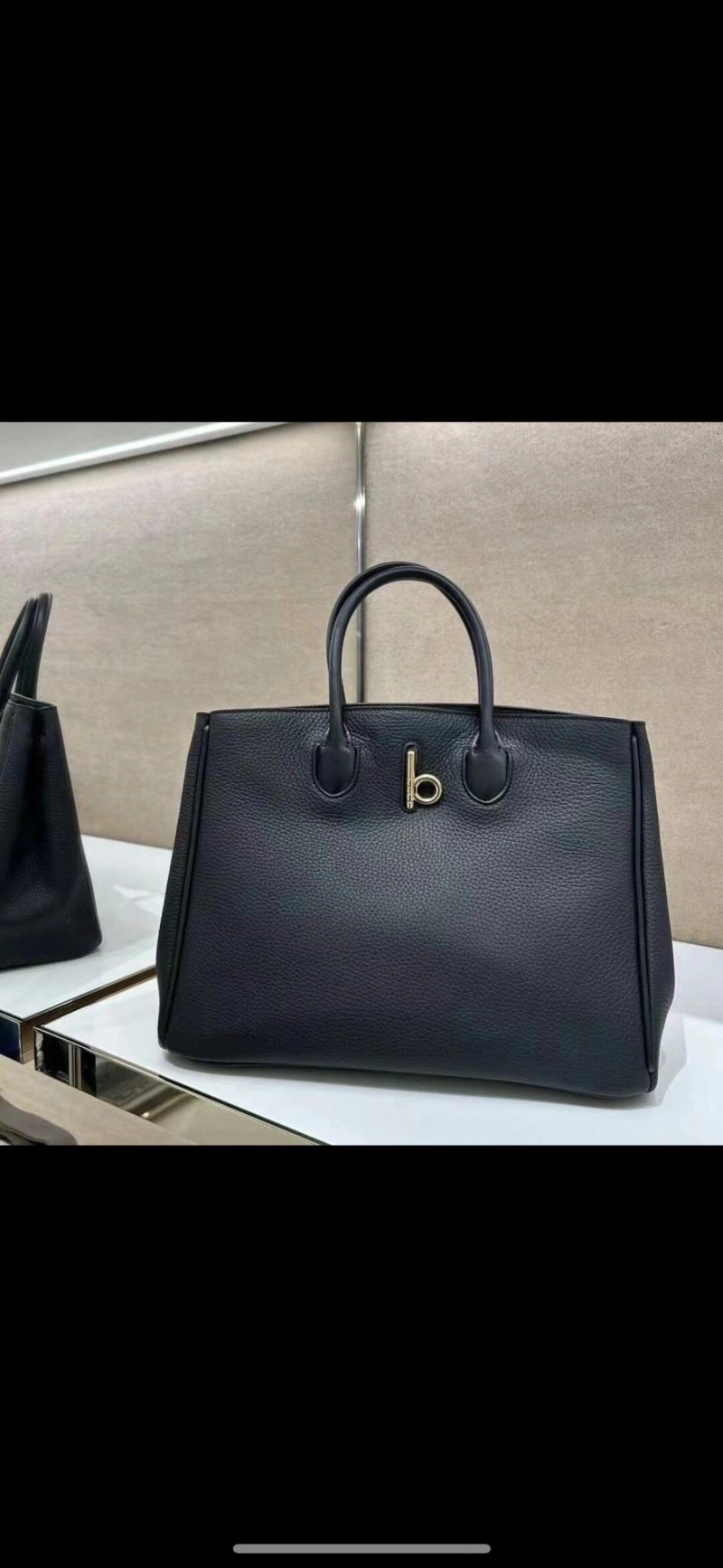 FashionForward Burberry Top Handle Bags 64481