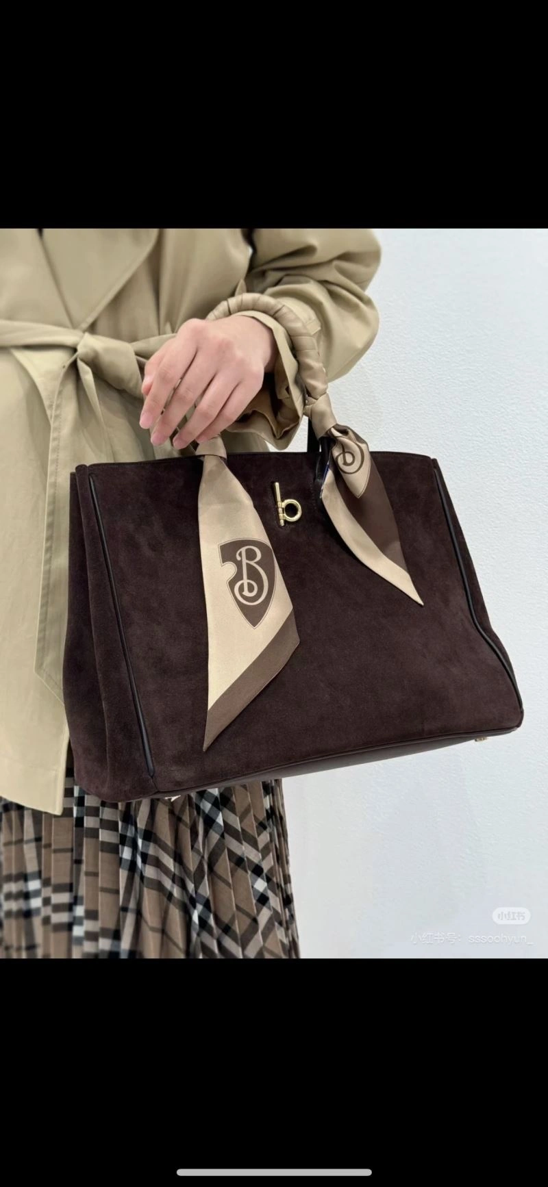 SoftTouch Burberry Top Handle Bags 64484