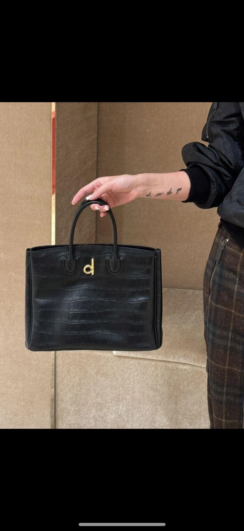 Burberry Top Handle Bags SmartChoice 64479