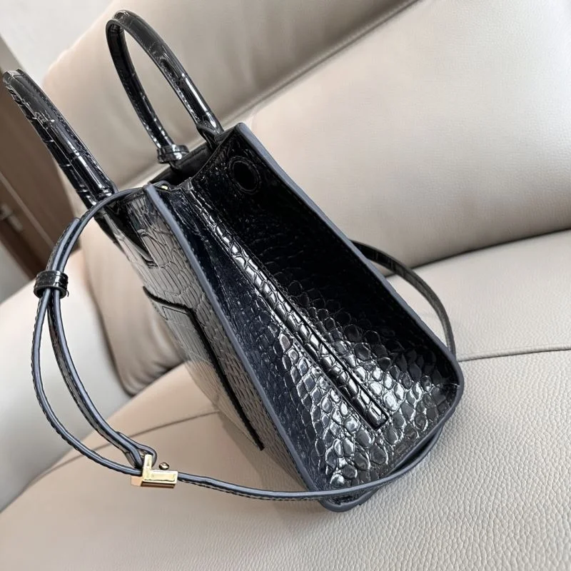 Lightweight Burberry Top Handle Bags 51661