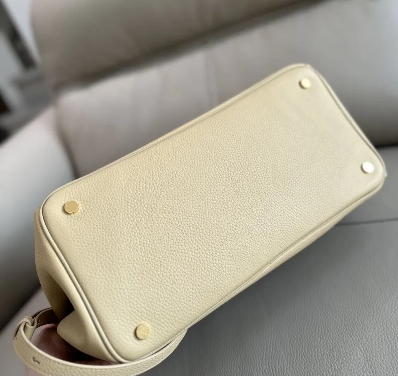 Burberry Top Handle Bags FastDry 37870