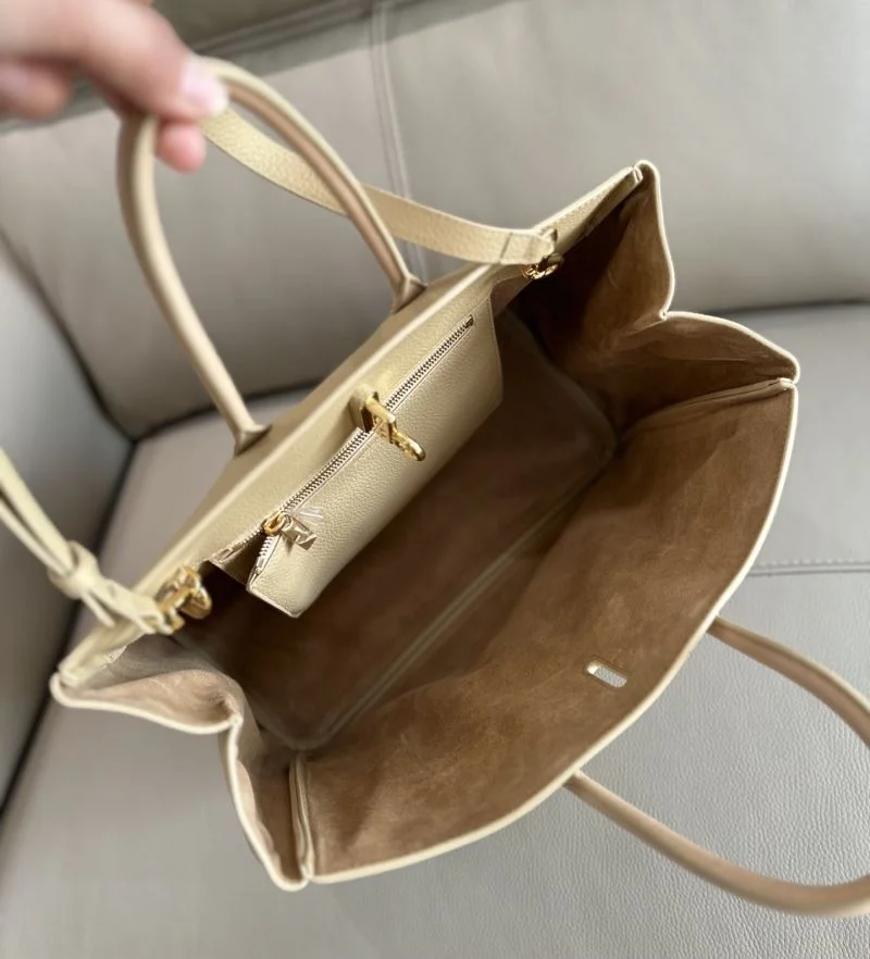 Burberry Top Handle Bags FastDry 37870