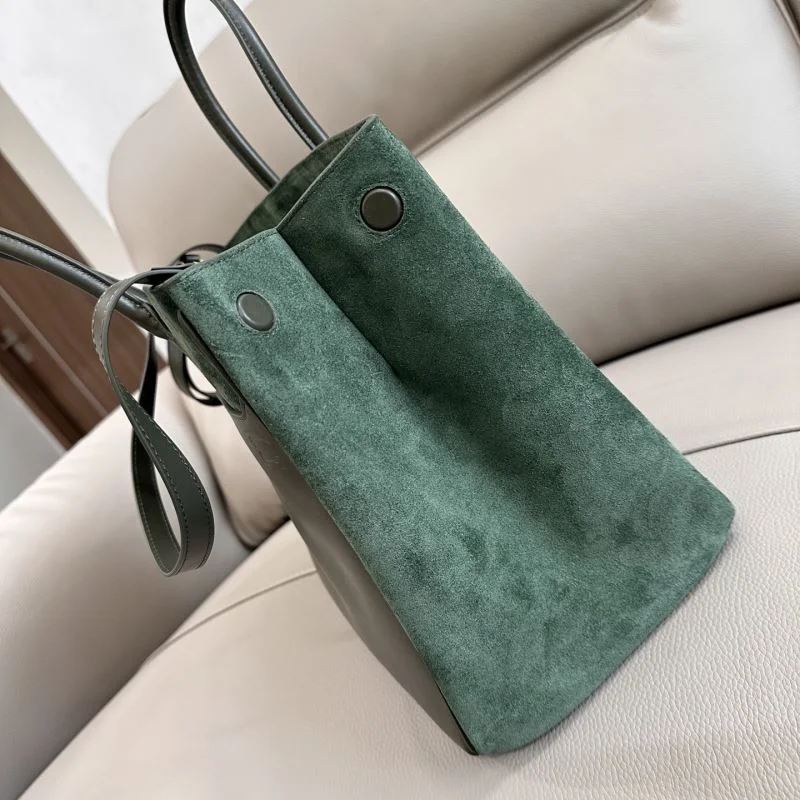 Versatile Burberry Top Handle Bags 37854