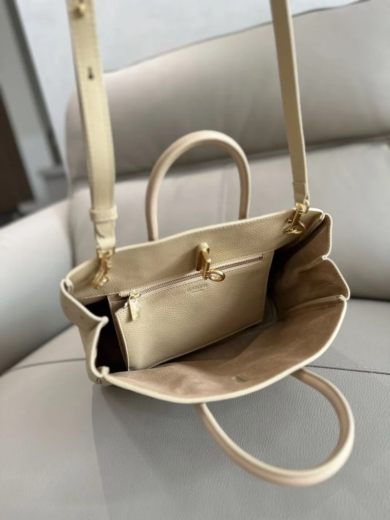 Cozy Burberry Top Handle Bags 37841