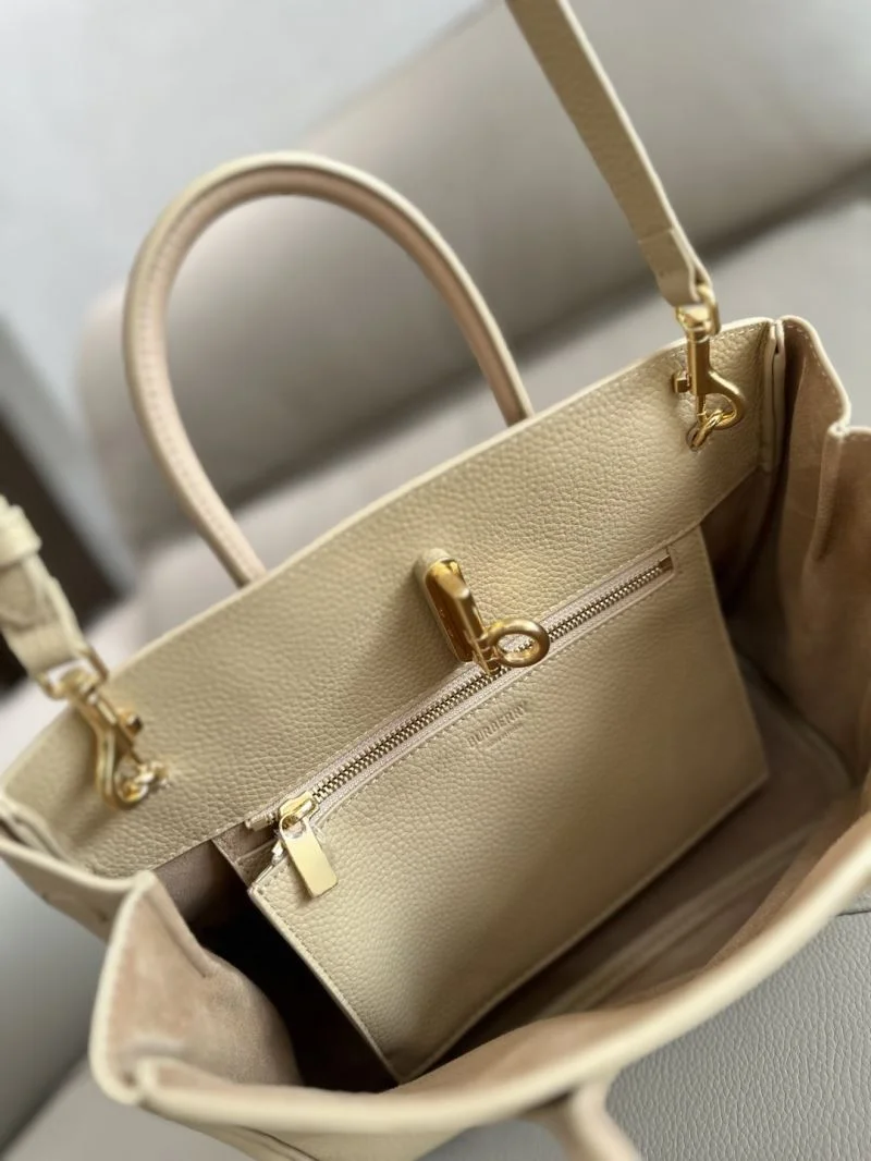 Cozy Burberry Top Handle Bags 37841