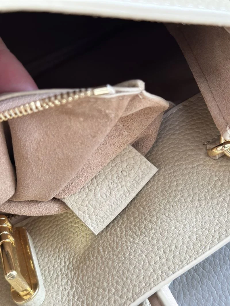 Cozy Burberry Top Handle Bags 37841