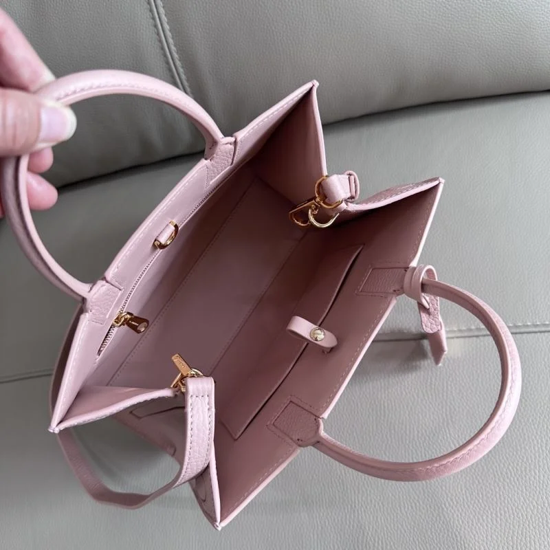 Burberry Top Handle Bags FreshLook 37842