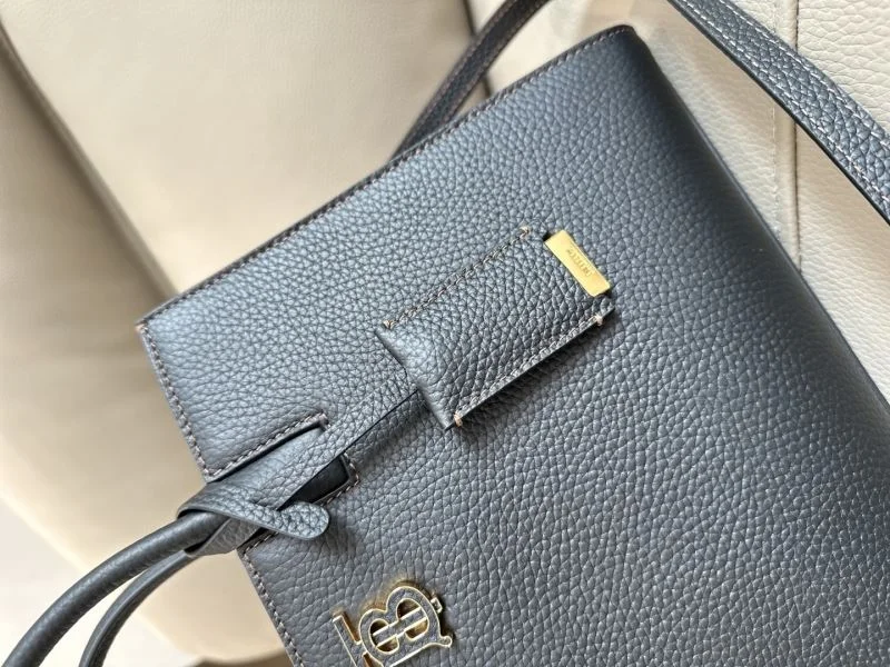 UrbanChic Burberry Top Handle Bags 37844