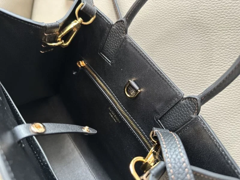 UrbanChic Burberry Top Handle Bags 37844