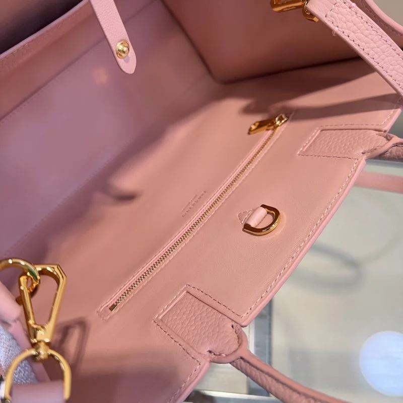 Burberry Top Handle Bags ZeroBulk 37843