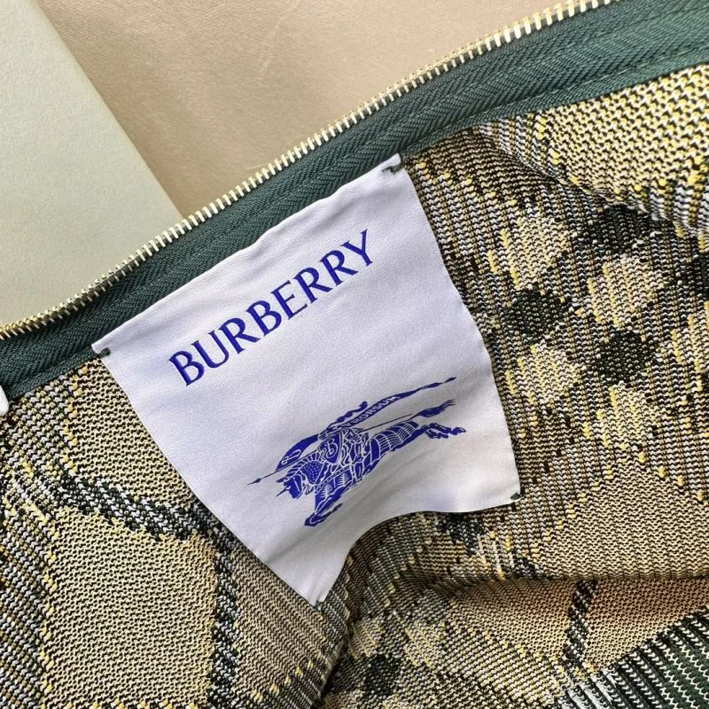 Burberry Top Handle Bags ZipUp 37832