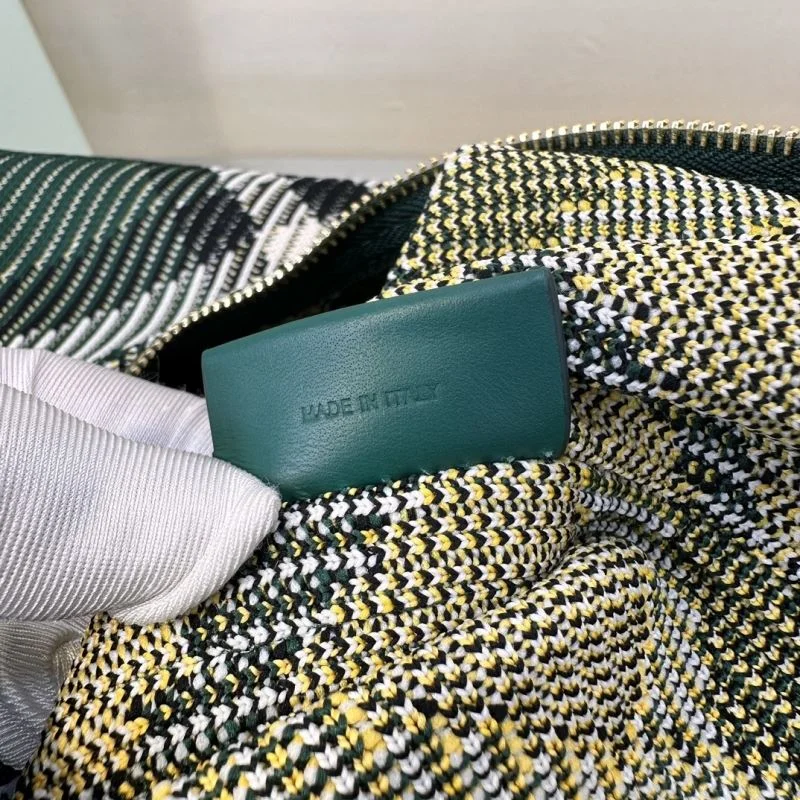 Burberry Top Handle Bags ZipUp 37832