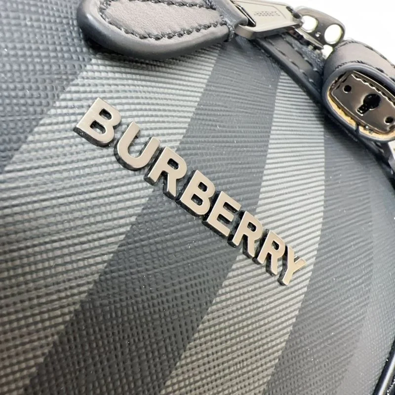 AllSeason Burberry Travel Bags 37804