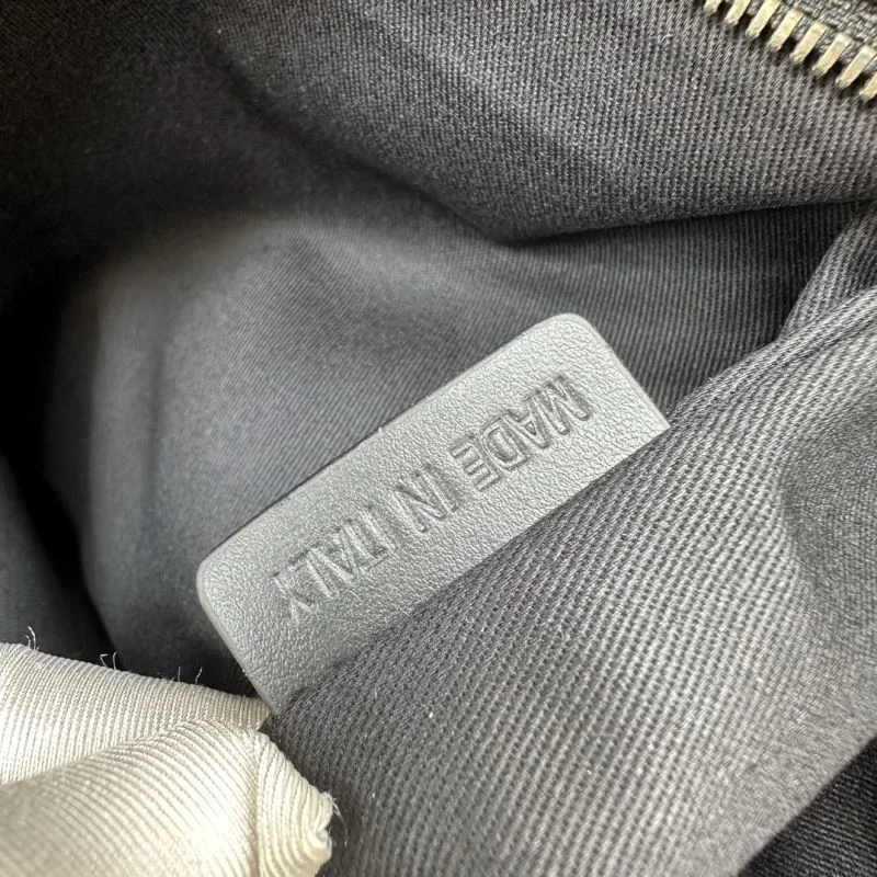 AllSeason Burberry Travel Bags 37804