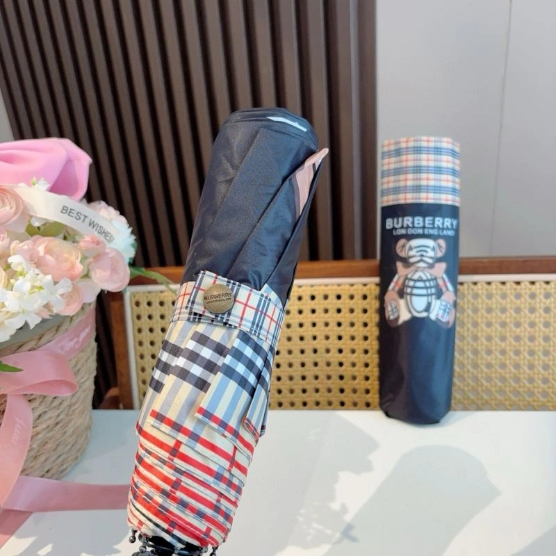 Effortless Burberry Umbrella 275043