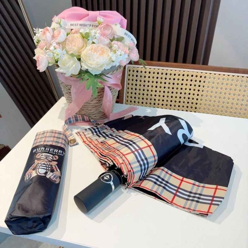 Effortless Burberry Umbrella 275043