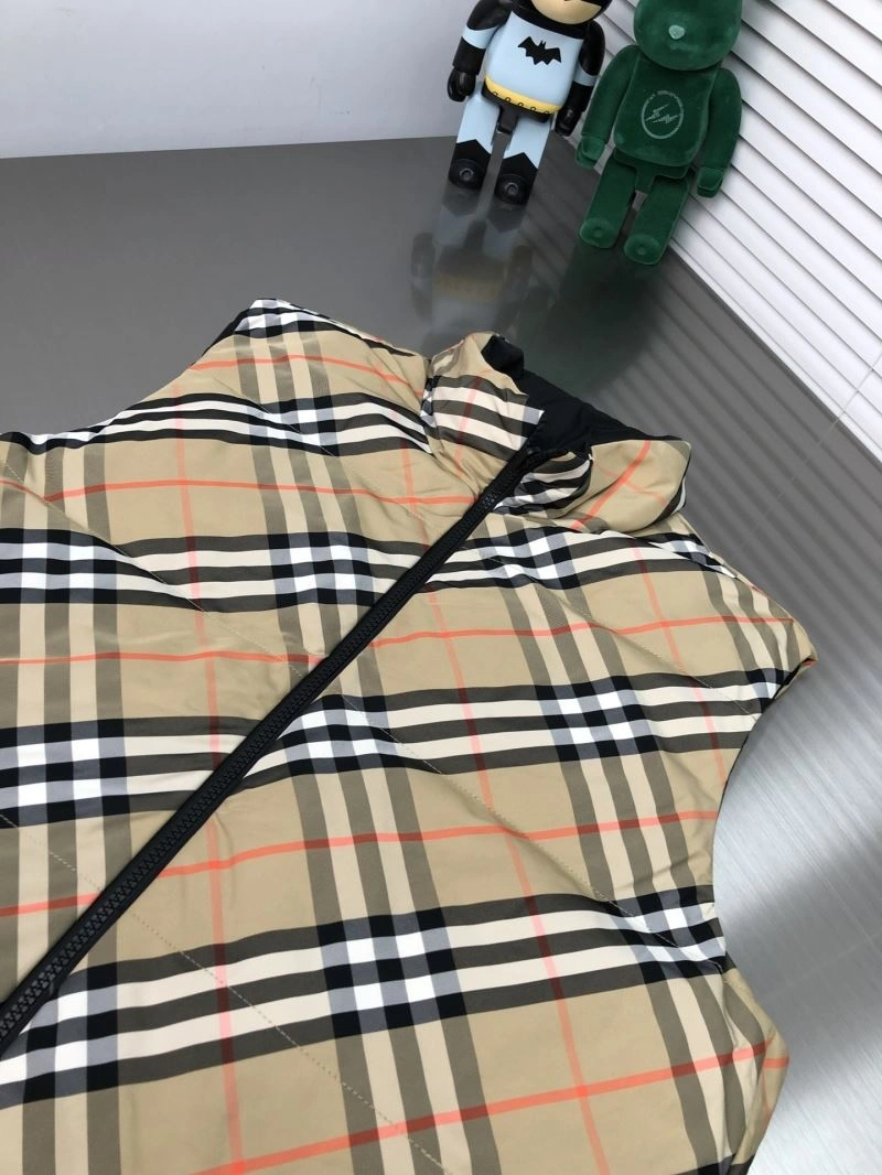 Minimalist Burberry Vest 100298