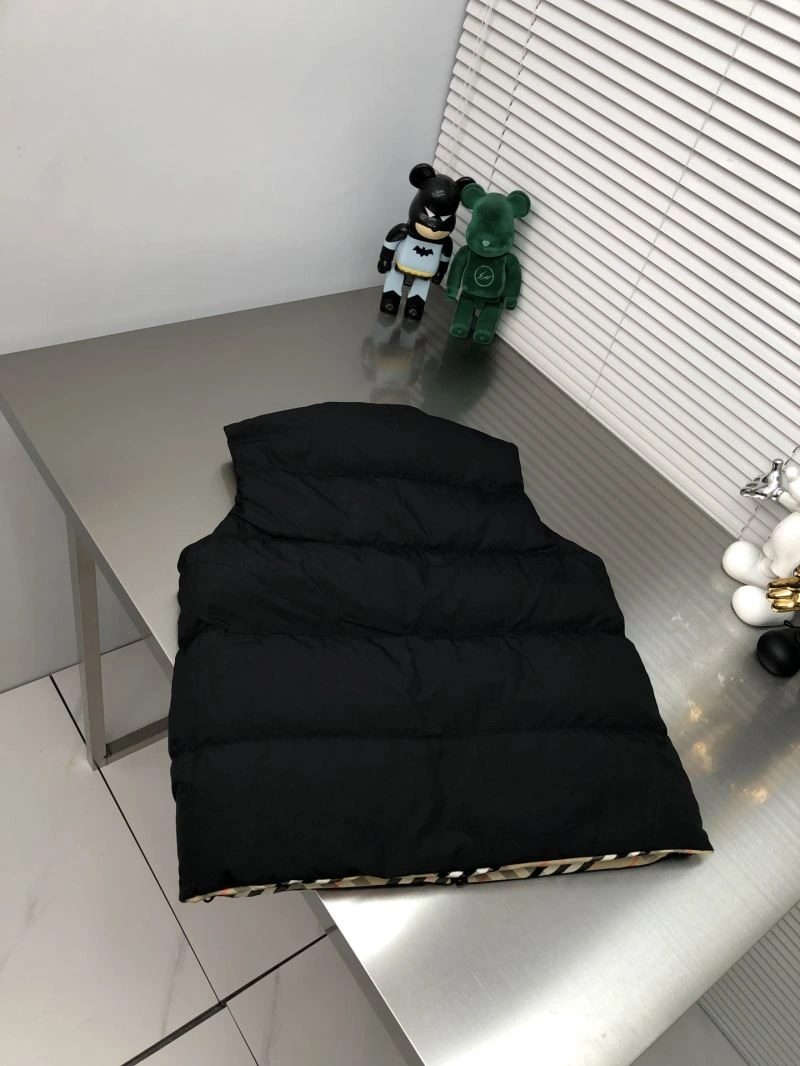 Minimalist Burberry Vest 100298