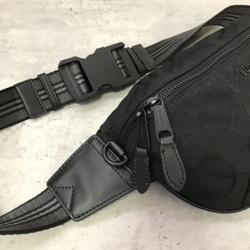 Burberry Waist Chest Packs OdorResistant 51632