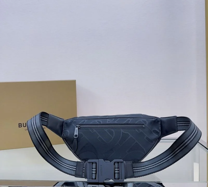 Burberry Waist Chest Packs WaterResistant 37805