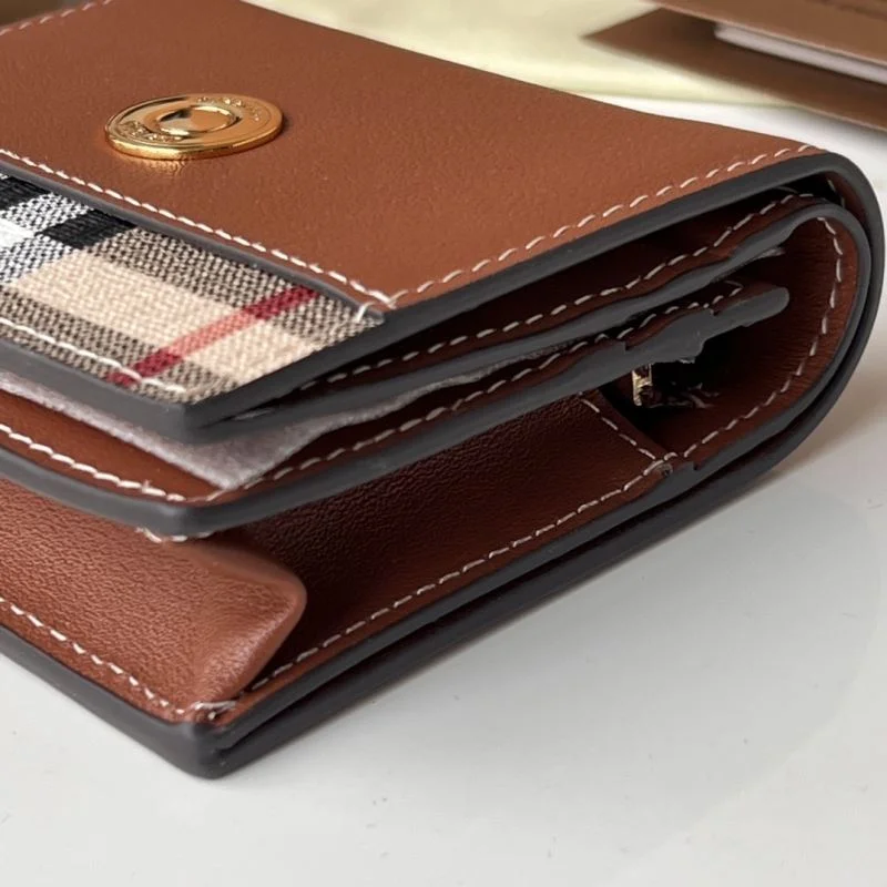 Burberry Wallets Purse Functional 51619