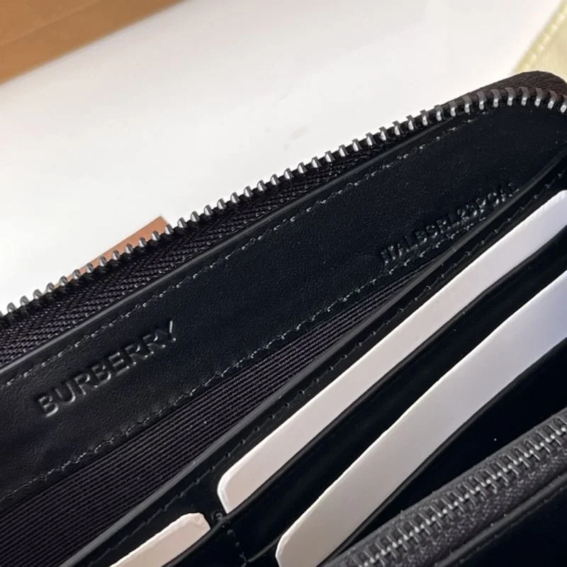 Chic Burberry Wallets Purse 51652
