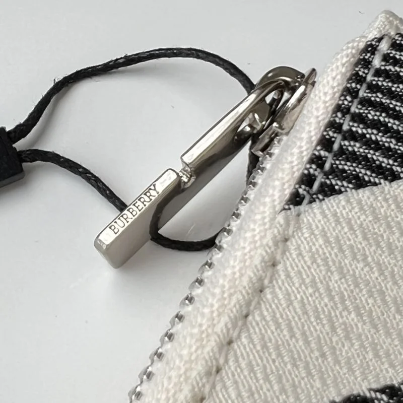 ZeroBulk Burberry Wallets Purse 37810