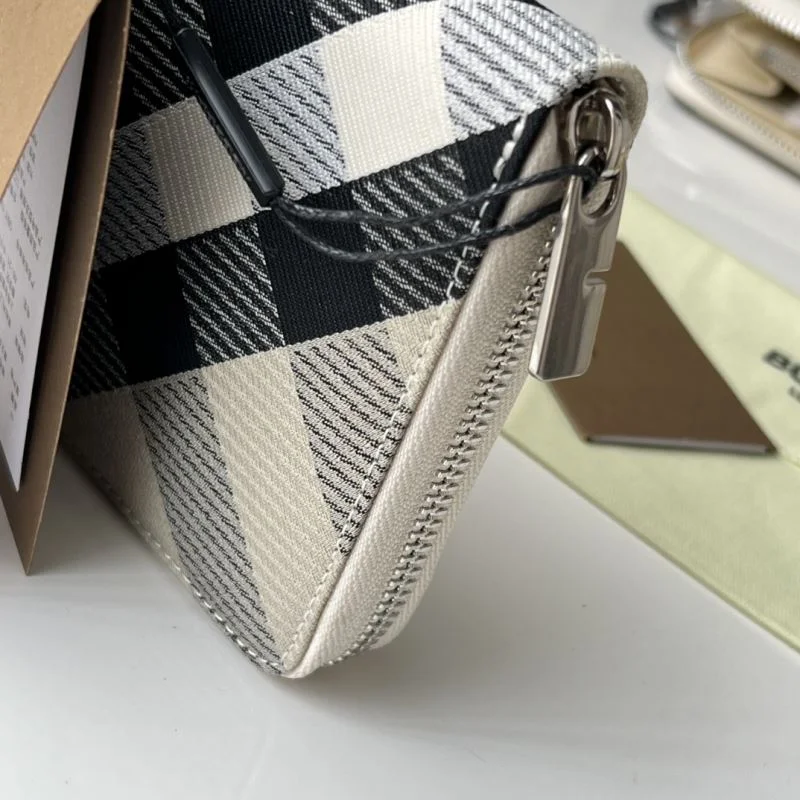 ZeroBulk Burberry Wallets Purse 37810