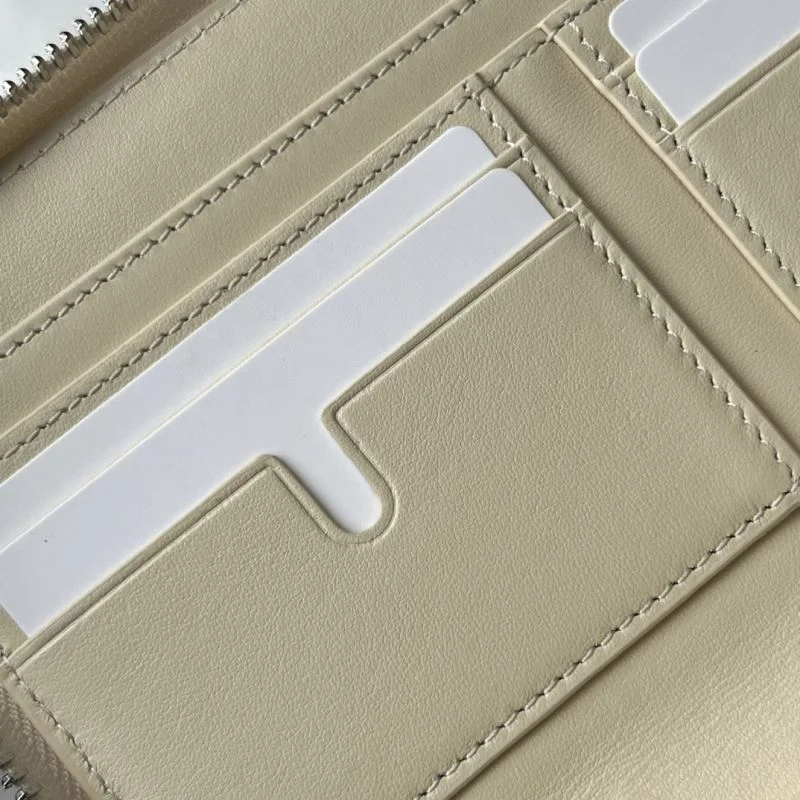 ZeroBulk Burberry Wallets Purse 37810