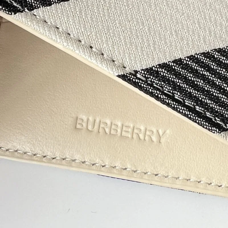 Stretchable Burberry Wallets Purse 37819
